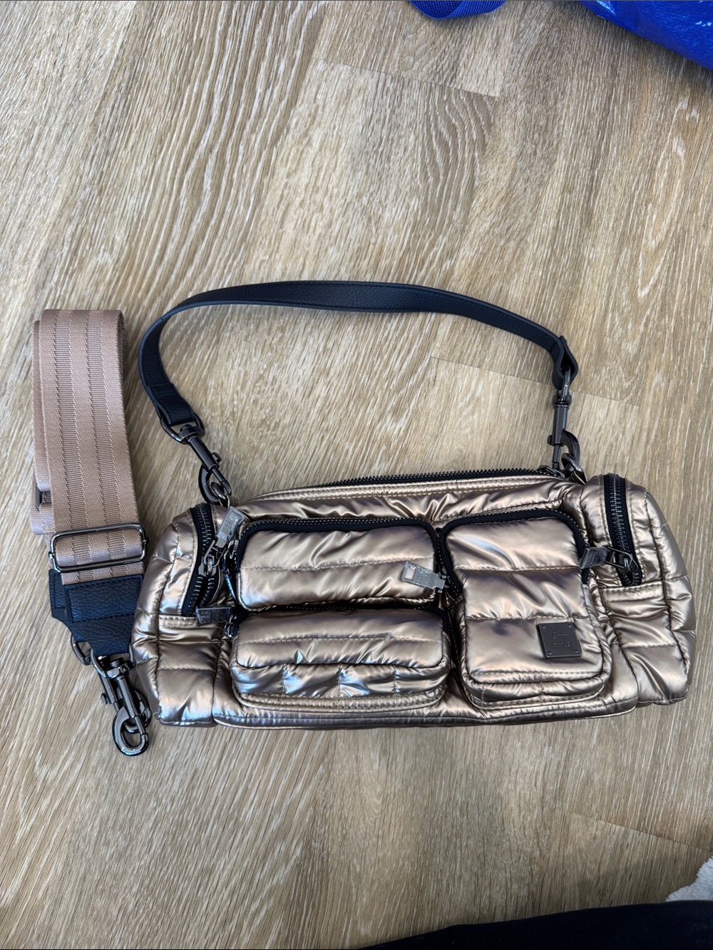 NEW THINK ROYLN lady cargo bag in Pearl champage